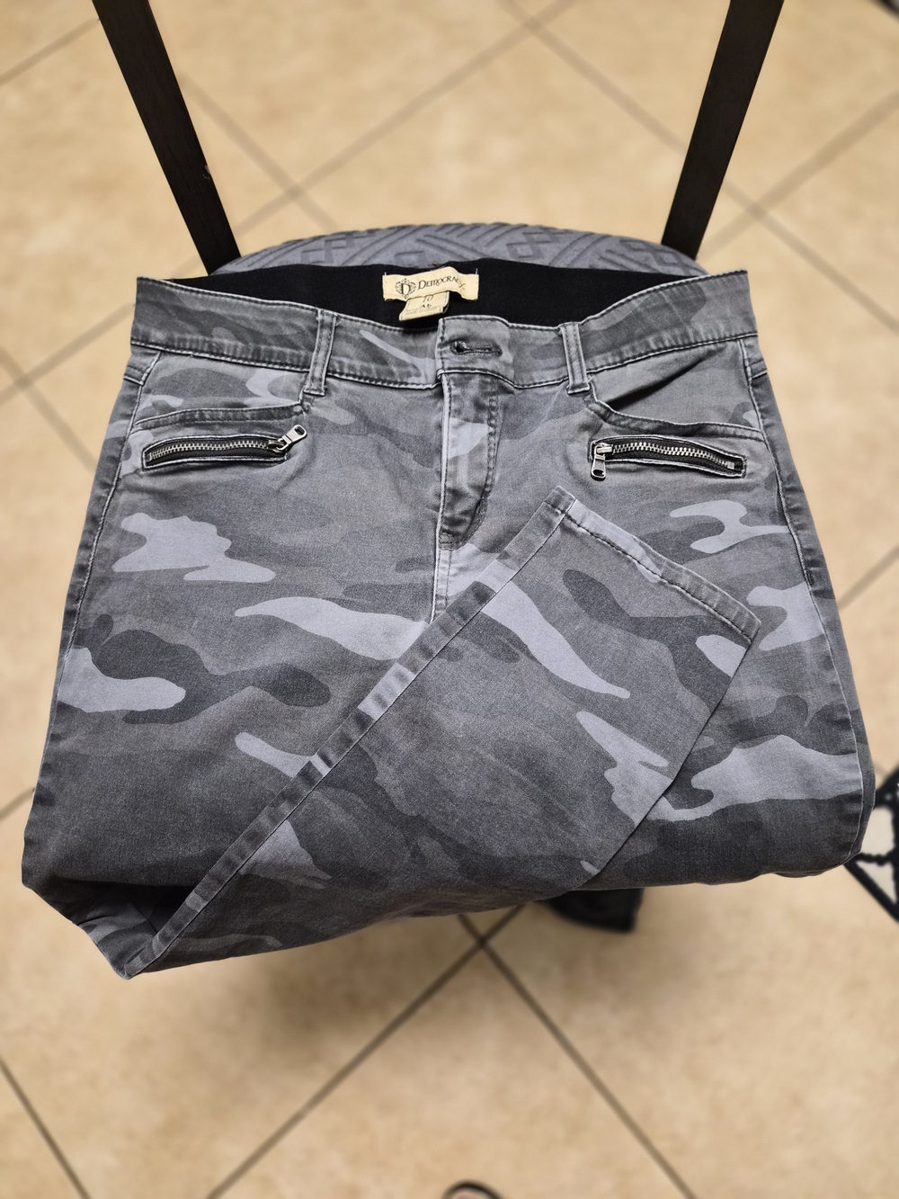 Democracy Grey Camo Skinny Jeans with Zip Pockets
